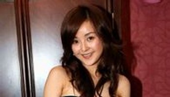 龚露
