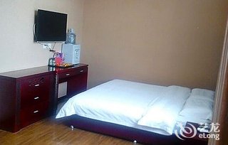 双人房2选1+免费wifi!多张团购券可连续入住!西