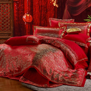 三只松鼠 大红色织锦缎 床盖式多件套 九件套 高
