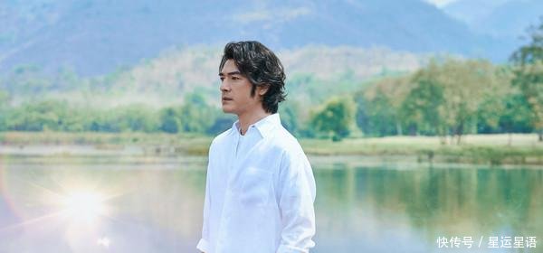 植发了46岁男神金城武现身泰国拍广告,一头浓