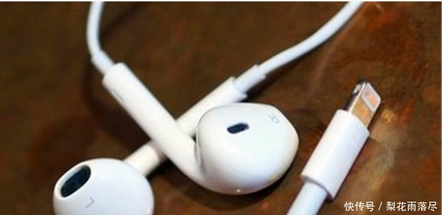 华为新款手机取消了耳机孔,究竟有什么好处?看