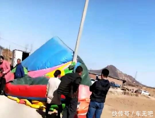 又一起!河北涞源突发龙卷风掀翻充气堡,2儿童