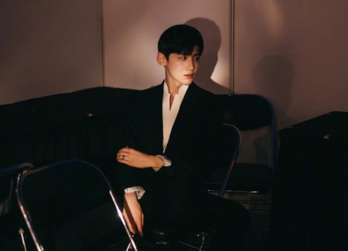 白敬亭的父亲只是一位出租车司机,他成名后立