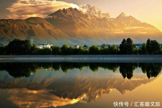 嗨,那个赶路人,这里是丽江