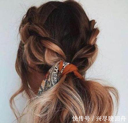 火爆ins圈的夏日丝巾发型教程 学会了翻身做网