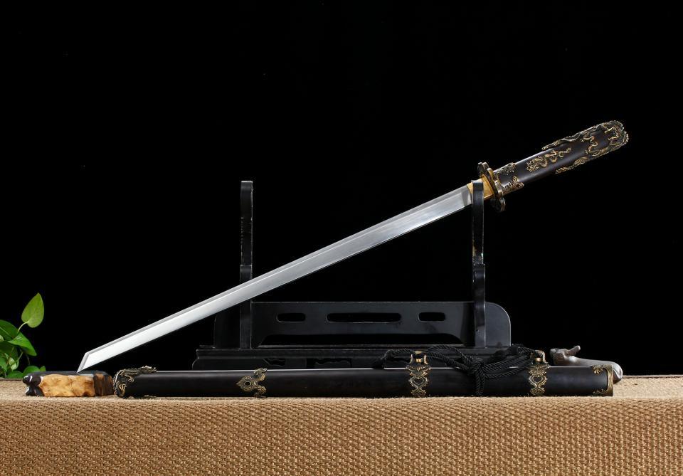 寒血如梦,百兵君帅:中国古代历朝的代表性刀剑