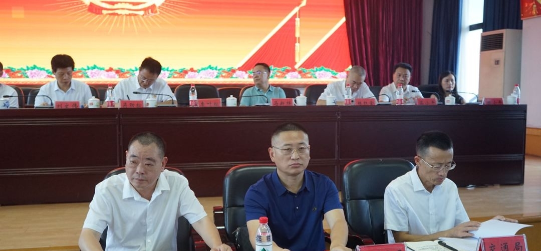 以前人大主任是常委