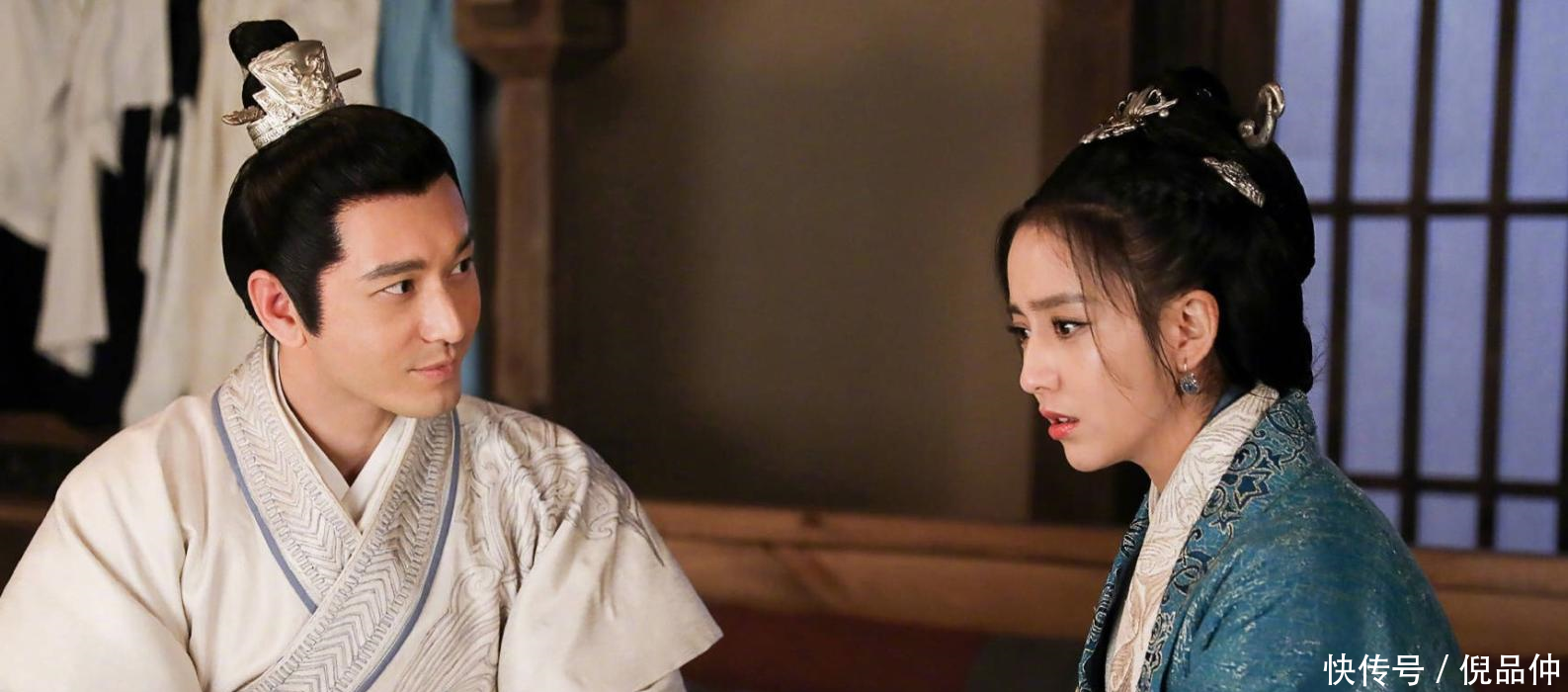 杨幂被黄晓明逗笑, 黄晓明直言自己有点笨, 并非