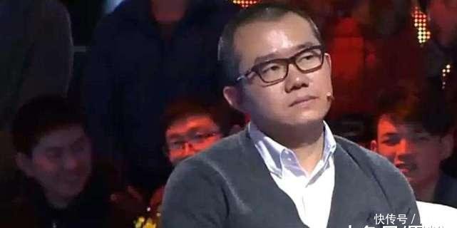 网曝著名主持人在飞机上行为不雅,画面流出引争议 澳门皇冠赌场注册