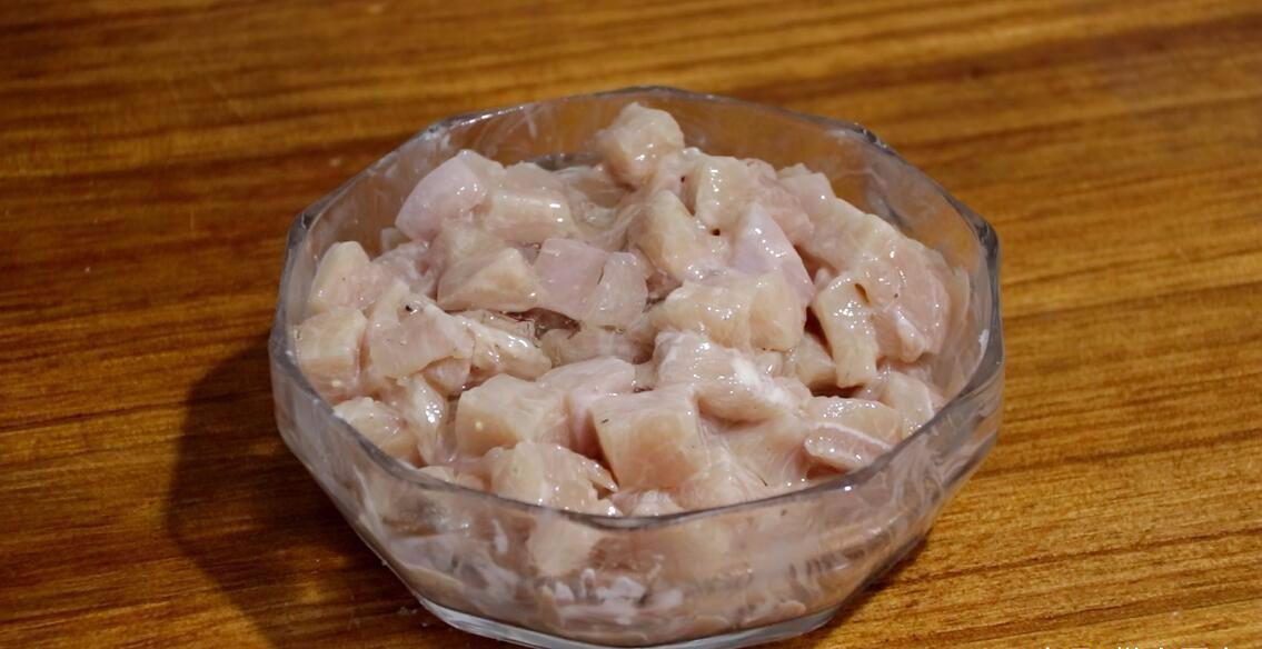 鸡脯肉怎么做好吃?试试这种做法,口感清爽不油