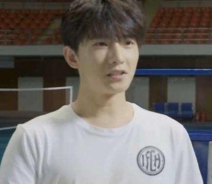 李易峰呆滞杨洋太紧鹿晗外形限制林更新像二傻