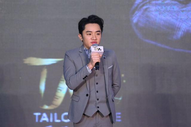 王祖蓝快手直播,收获44万礼物吸粉300万,却因