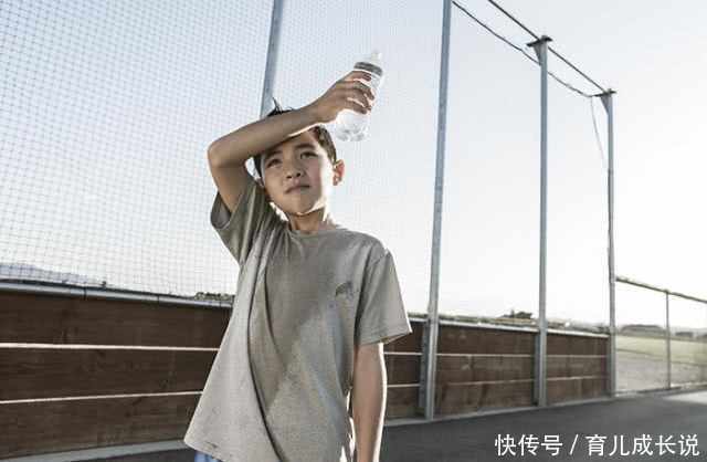 一天不吃饭只喝水,儿童夏季食欲不振怎么办?