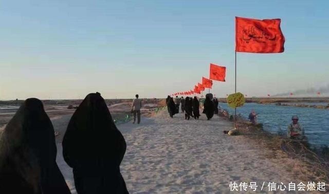 伊朗升起红色战旗视频