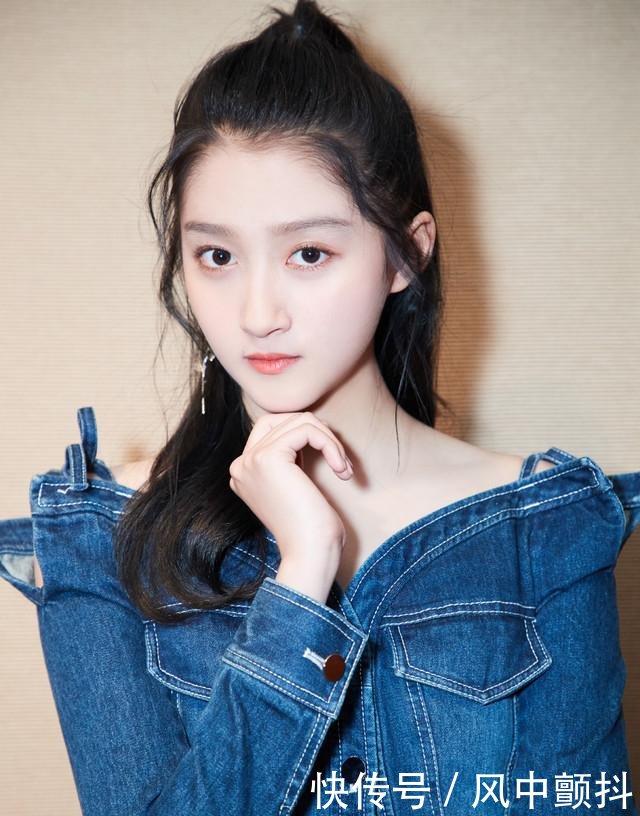 央视新评内地四小花旦,杨幂居然落选,演技被嘲