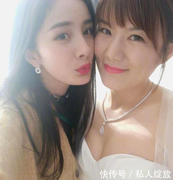 杨颖和唐嫣的婚礼没有请来杨幂,她反而参加了