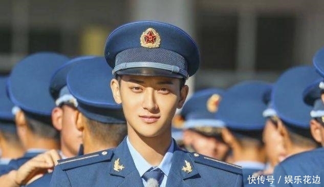 黄子韬微博向粉丝告别,五年后再见,网友:这是要