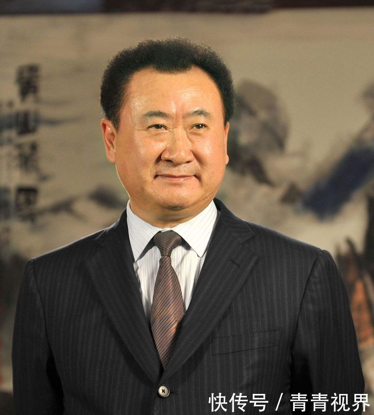 从全亚洲首富,到负债4千多亿,王健林和万达该