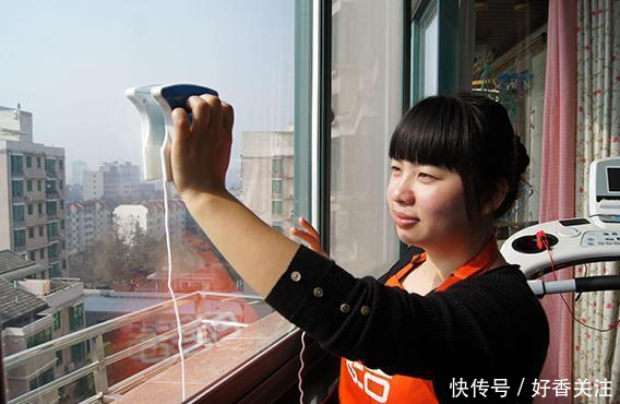 过年擦玻璃, 别用清水洗, 教你一简单妙招, 玻璃