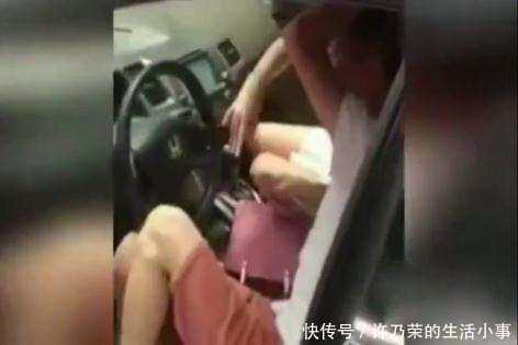 女子车内私会男子,被男友当场抓住,网友:结局真是大快人心!