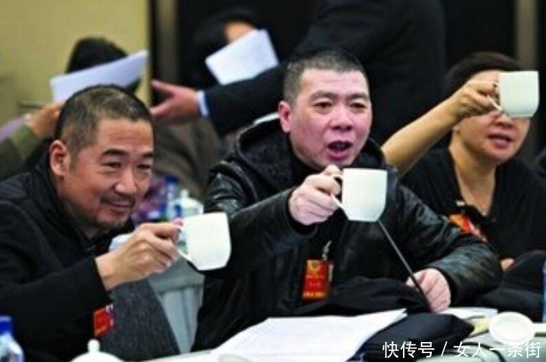 冯小刚公开回应质疑:自己一直不露面的真实原