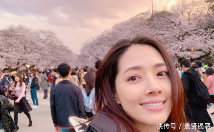 向佐郭碧婷订婚后同游日本,在求子寺庙参拜,难