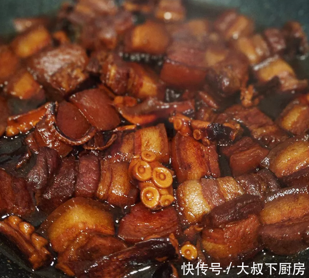大叔家的烟台菜:章鱼干烧肉,味道鲜美,软嫩鲜香,家人爱吃! 新金沙线上平台