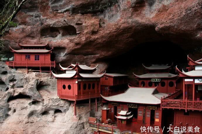 福建悬空寺，距今已有800多年，名气不大游客不多！