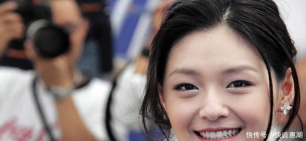 同样是生完孩子,杨颖杨幂赚钱赚到手软,而她却