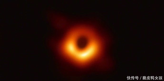 黑洞吞噬一切物质,首张黑洞照片是真是假,让我