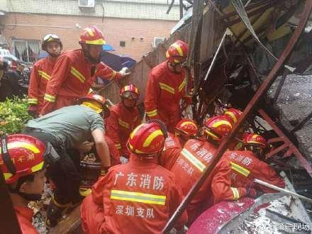深圳龙岗发生雨棚坍塌事故 致4人遇难2人受伤