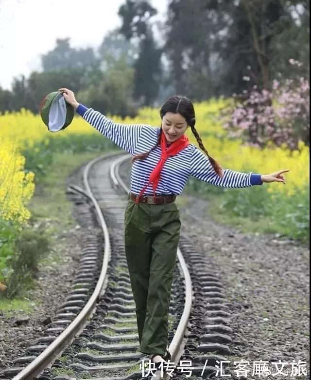 嘉阳蒸汽小火车,坐上去就开往春天