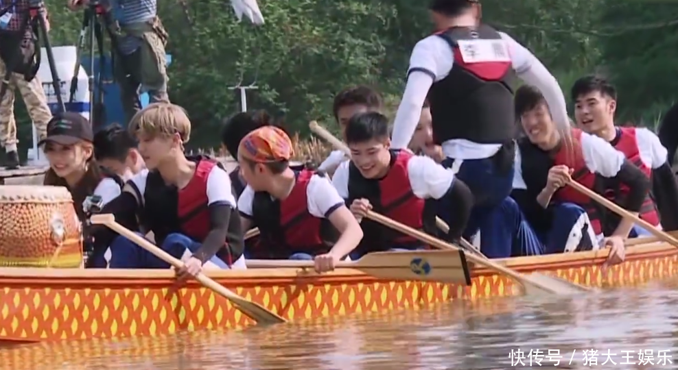 看了跑男团落水后各个成员的反应,就知道迪丽