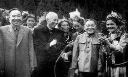 他是栗裕部下的开国上将,一个儿子成为商业巨头,其他两个更是大