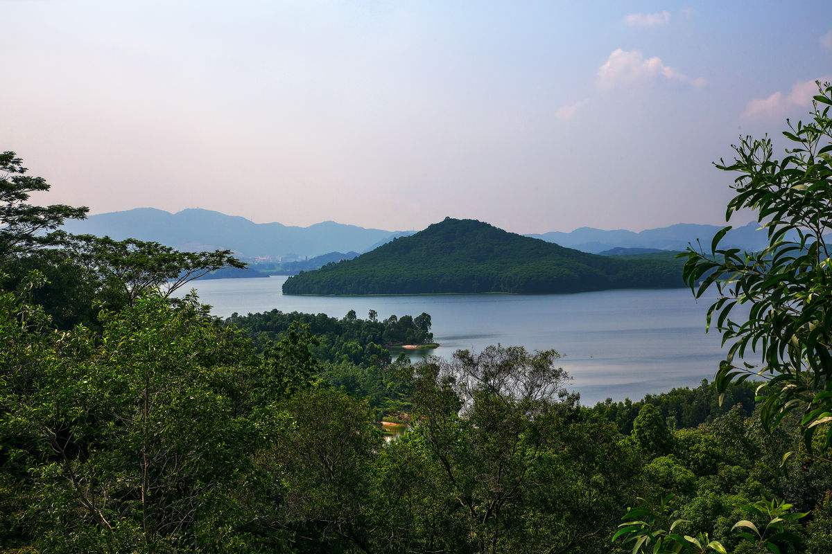 (铁岗水库实景)