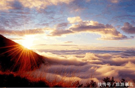 想在黄山顶峰上睡一晚, 你知道要花费多少钱吗?