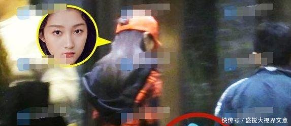 关晓彤鹿晗生日宴上甜蜜秀恩爱,深夜同返男方