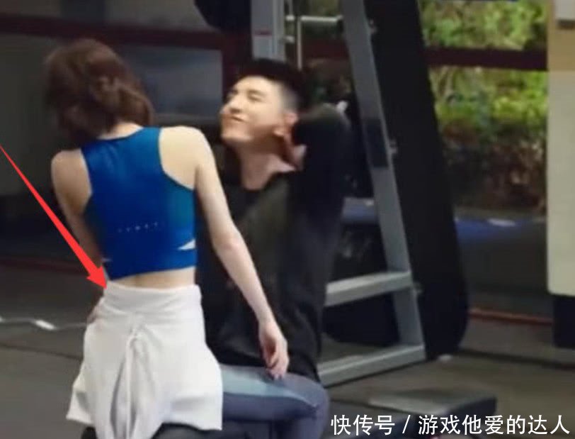 赵丽颖骑马照被疯传,娴熟的坐姿,网友冯叔近