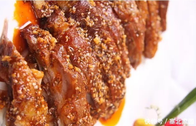 对于土生土长的内蒙古人来说,羊肉绝对是不可