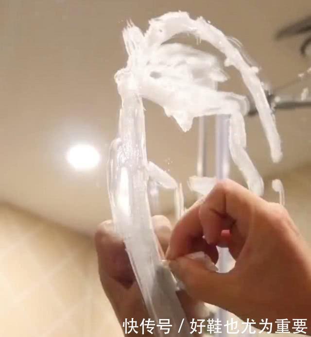 美术生牙膏创作手绘,以为是画“蔡徐坤”,看到成品:帅到爆炸! 澳门皇冠体育