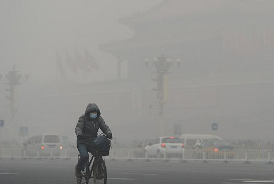 侠客岛:雾霾围城 环保部长和北京代市长说了实话