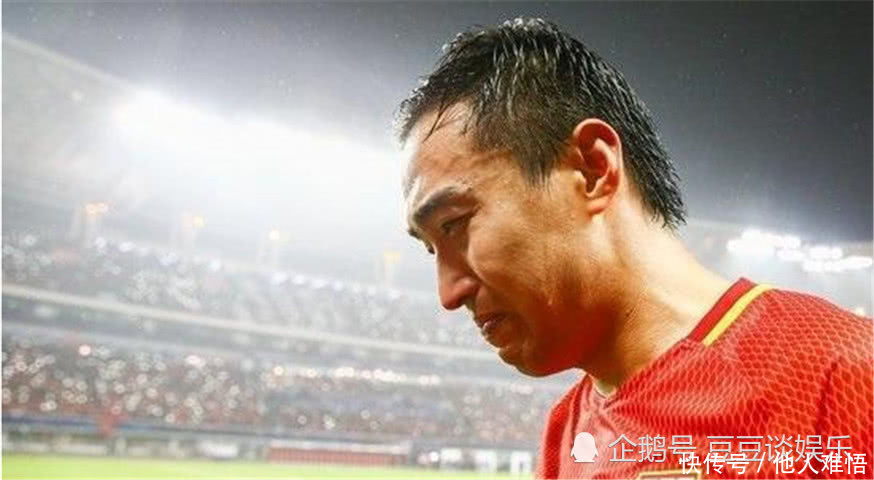 岳云鹏调侃国足上演高级黑,惹恼国足队长是何