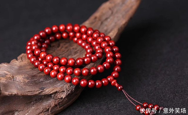 比较大的手串 t013b0d8a9ae9da58a8.jpg