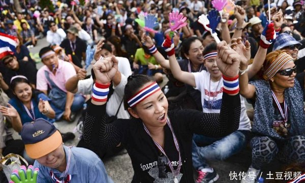 为什么泰国国王是现在世界上权力最大的君主?