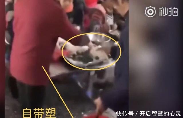 a小学就餐!湖南邵阳小学生小学至极,还没吃完就自我食堂毕业生v小学图片