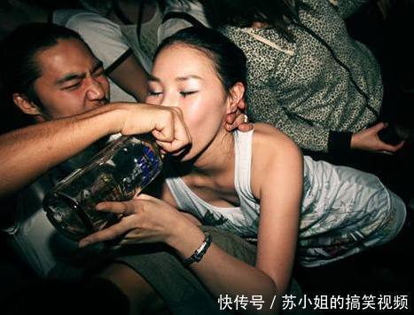 微商女孩醉酒被两男子拽上车一小时，女子：我以为是我顾客