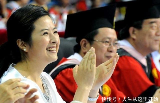 央视主持人张泉灵如何做评价