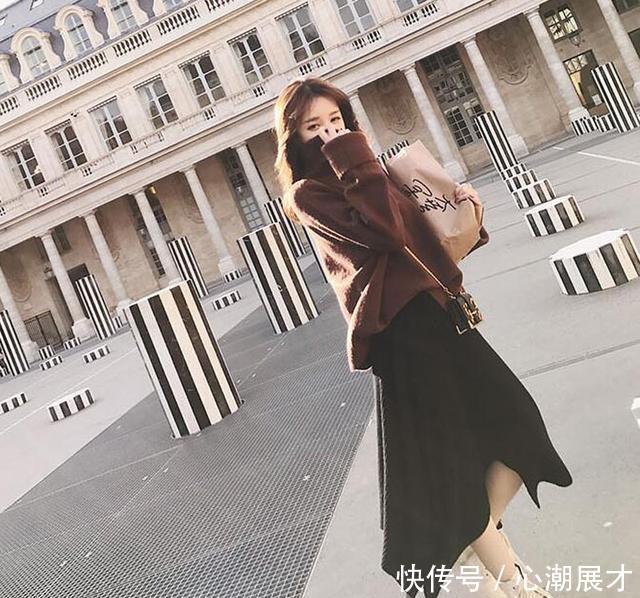 迷人靓丽的美女街拍:a美女有型的视频,让人看了雪糕美女美女吃图片