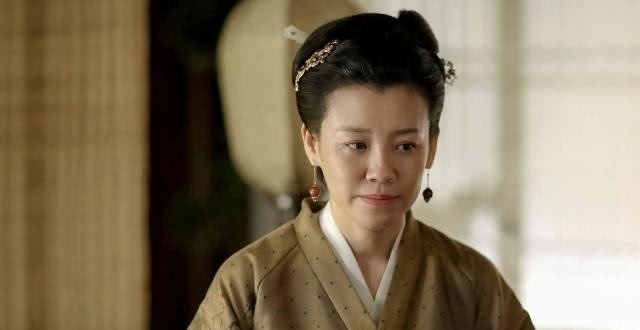 《知否》王若弗把智商都给了儿女,自己承担着