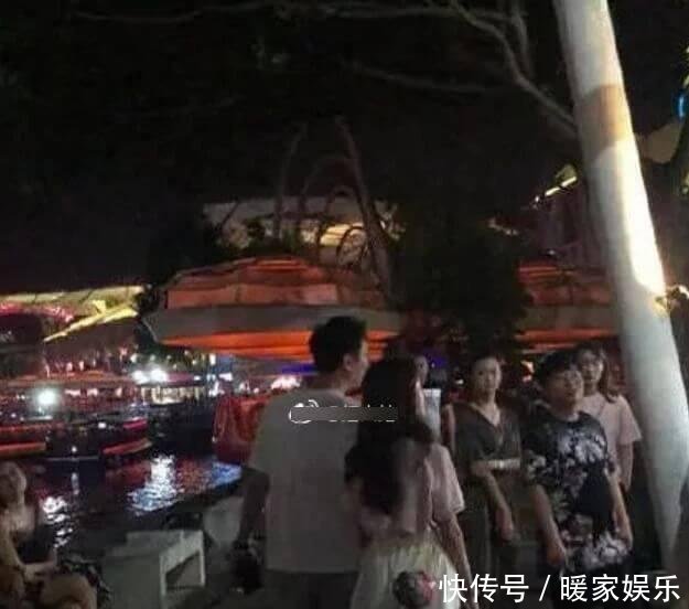 手段高王思聪小女友靠撒娇上位,初见满脸花痴还豪饮一大杯酒 凯发网址娱乐软件